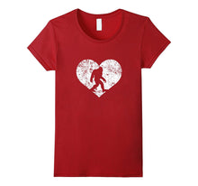 I Love Bigfoot Shirt  Funny Cute Sasquatch Yeti Heart Gift-Amazon