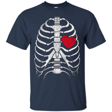 Halloween-Skeleton-Ribcage-With-Heart-Costume-T-Shirt