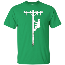 Gift-For-Lineman---Lineman-with-American-Flag-Shirt