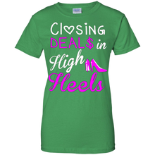Closing-Deals-In-High-Heels-Real-Estate-Agent-Lady-tshirt