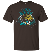 Design-Jaguar-t-shirt-football-gloves-fan