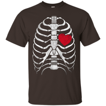 Halloween-Skeleton-Ribcage-With-Heart-Costume-T-Shirt