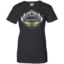 Grandma's-Favorite-T-shirt-Grandchildren-Grandkid-Tee-Gift